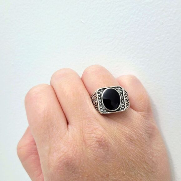 Brand New Silver & Black Round Ring #a Size: 8.5 US - Picture 1 of 10